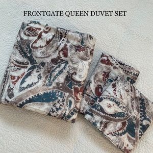 Beautiful FRONTGATE Queen Duvet Set- Portugal